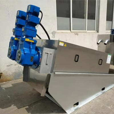kaufen Behälter-Schlamm-Entwässerungsmaschine 250L-10000L Kapazität für eine effektive und umweltfreundliche POME-Behandlung online manufacture